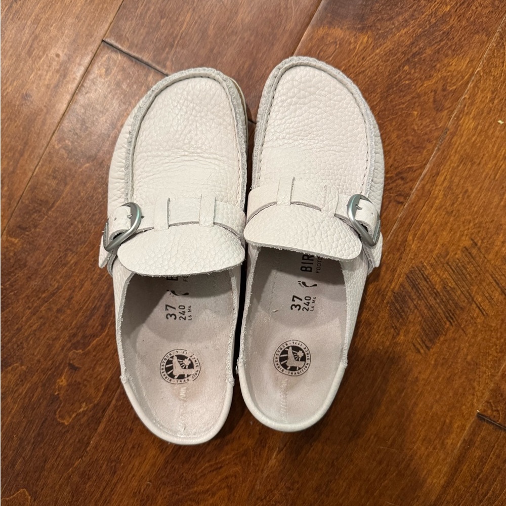 Birkenstock Buckley Natural White Clogs